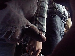 cazzo Tirato sul bus